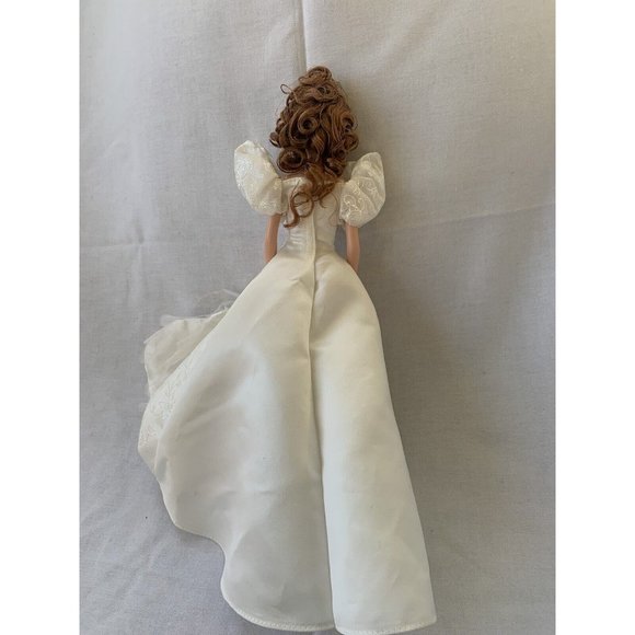 RARE Enchanted Giselle Amy Adams doll Fairytale Wedding Barbie Disney - Picture 6 of 10